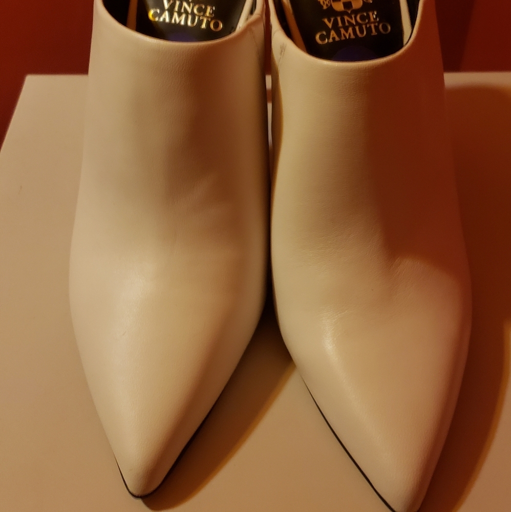 Vince Camuto Shoes